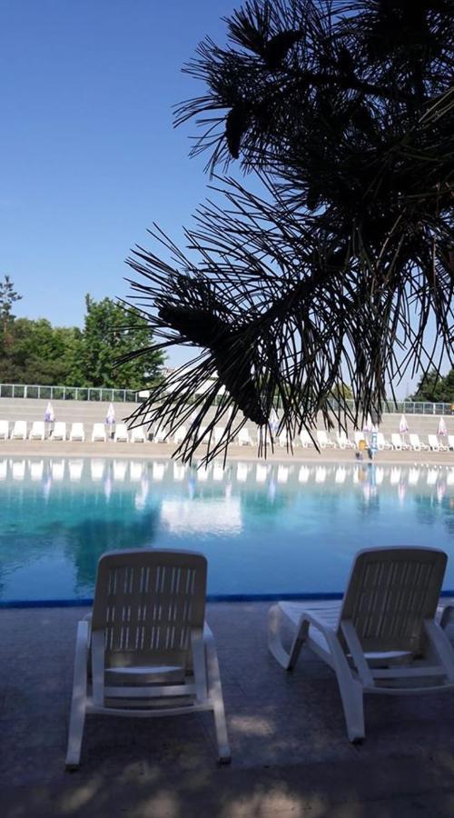 Adica Prenociste Sport Wellness Centar - Bazeni Hostel Ada Exterior photo