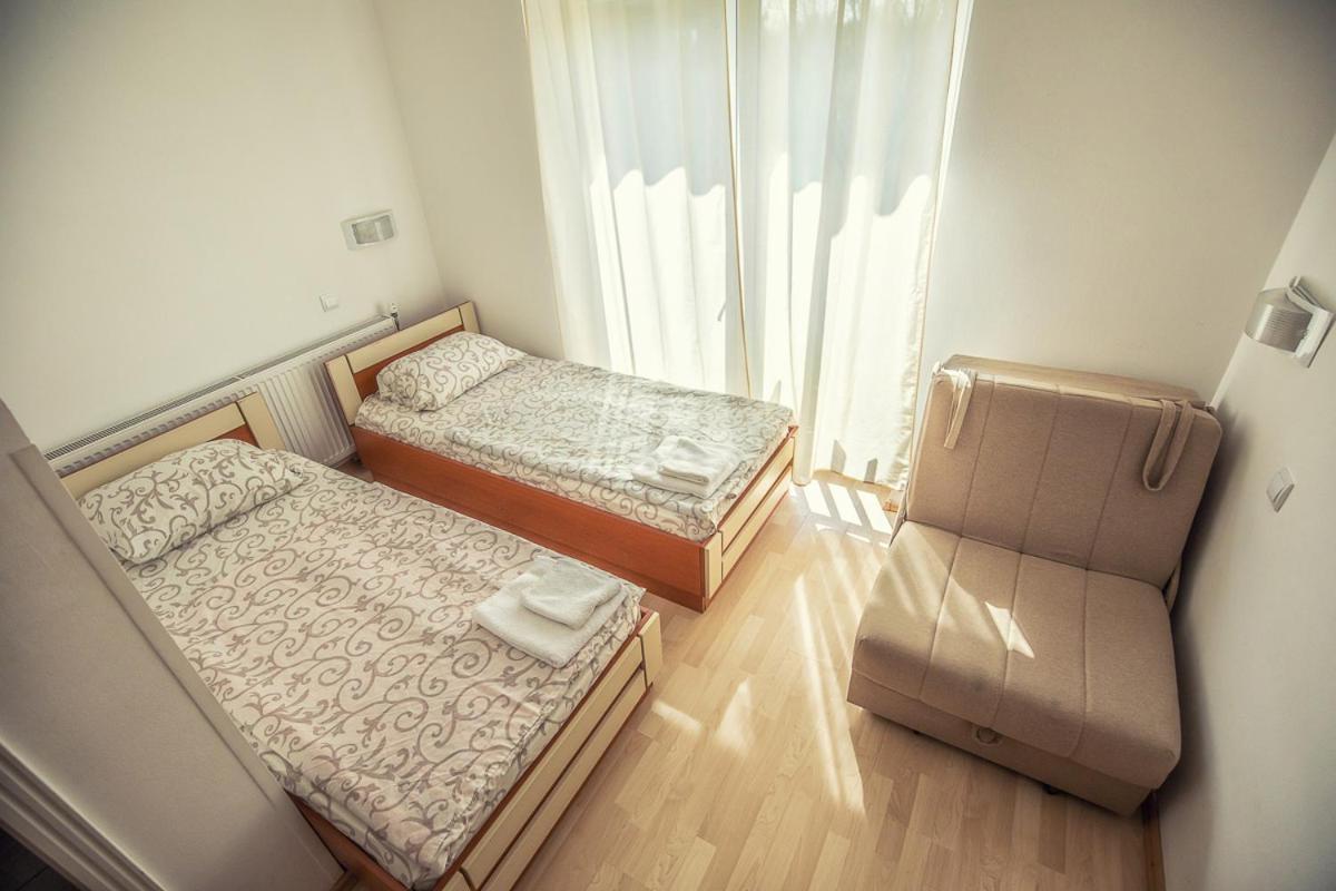 Adica Prenociste Sport Wellness Centar - Bazeni Hostel Ada Exterior photo